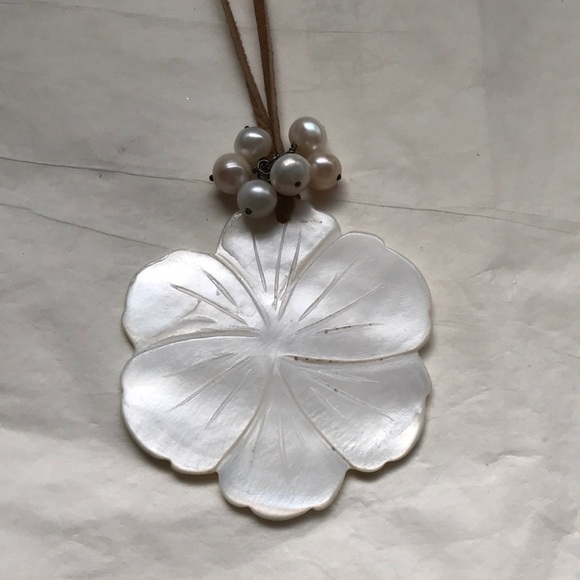 Jewelry - Mother of pearl carved flower & leather choker